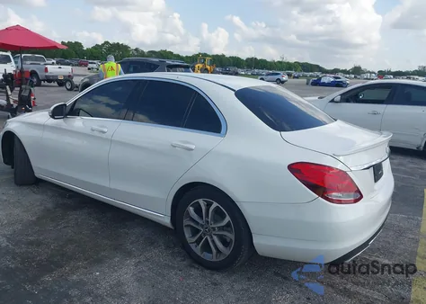 2017 Mercedes-Benz C 300 Luxury/Sport из США, поврежденный, VIN 55SWF4JB8HU216366